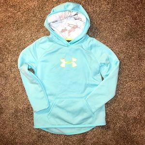 Girls under armour sweatshirt size medium. Mint.